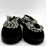 Chacos Chaco Z2 Classic Sports Sandal Antimicrobial Arrow Strap Toe Loop Black White 8 Photo 4