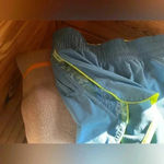 Brooks  d’lite 4” low rise short​​​ with lace print size small running jogging Photo 5