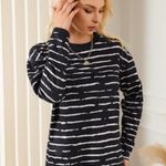 NEW Black Long Sleeve Casual Crewneck Top with White Abstract Stripes Size L Photo 5