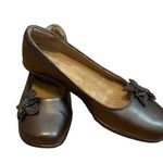 SOFTSPOTS Slip On Flats Leather Dress Shoes Photo 0