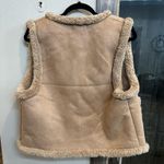 Do Everything In Love  vest Photo 1