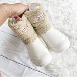 Hunter Intrepid White and Cream Short Boucle Winter Boots Size 43 Photo 6