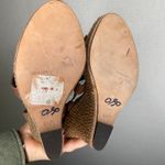 Chinese Laundry Laundry Size 9.5 Embellished Wedge Sandals Brown Leather Rhinestone Buckle Strap Photo 3