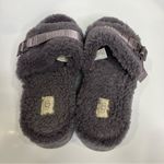 UGG  Fluffita platform slip on sandals women’s size 8 purple casual trendy Sherpa Photo 5