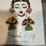 Branch Alley Abstract Animal Print Handmade Dangle Earrings NWT Pink Photo 1