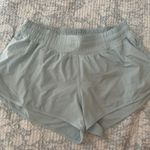 Lululemon Hotty Hot Short 2.5” Photo 1