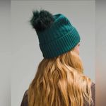 Lululemon Cable Knit Pom Beanie Hat Winter Hat Storm Teal NWT Photo 2