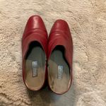 Munro  Red Leather Mule Heels Size 9 Women's‎ Slip On Comfort Shoes Rubber Sole Photo 5