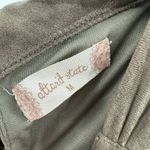 Altar'd State NWT  size Medium sleeveless romper lace lined‎ olive green soft Photo 3