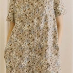 Storia  floral short sleeve romper size small Photo 0