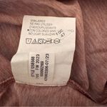 Under Armour  Heatgear athletic wear loose fit short sleeve tee shirt, size XL Photo 7