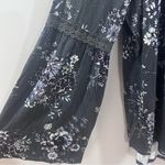 Knox Rose Long bell sleeve dark gray floral oversized peasant top size small Photo 2