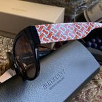 Burberry Authentic 54 Butterfly acetate sunglasses Photo 7
