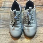 Clove Grey Nursing Shoes size 6 Photo 3