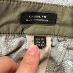 Massimo Dutti  Olive Green Khaki Womens Cargo Shorts Casual Fit Size 4 EUC Photo 3