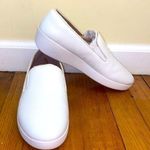FitFlop Beautiful  optic white leathersneaker/loafer. Size 7.5.NWT in Box. Photo 0