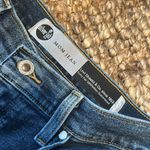 Levi's Silvertab High Waisted Mom Jeans Tapered Women’s Size 29 Medium Wash Photo 6