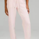 Lululemon  high rise Scuba jogger pant sz 4 in Strawberry Milkshake Photo 0