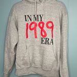 Gray "In My 1989 Era" Graphic Hoodie Sweatshirt Size S Photo 0