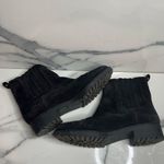 via spiga Women's Classic Black Suede Lug Sole Pull On Erisa Chelsea Boot Sz 8.5 Photo 6