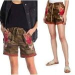 Johnny Was  Burken Linen Floral embroidered camo shorts XS Photo 8