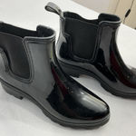 Capelli New York Womans Capelli NY Pull On Rain Boots 9 Black Elastic Ankle Chunky Heel Photo 0