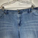 Nine West Jeans Light/Medium Wash Cropped Capri Jeans size 20W Photo 7