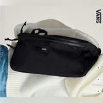 Vans  Detached Sling Bag Black NWOT Sling-style Crossbody Unisex Photo 2