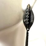 Long leaf chain statement earrings Photo 4