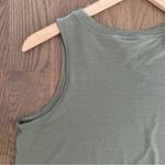 Athleta Vapor Sheer Round Neck Cropped Sleeveless Tank Moss Green Size Small Photo 6