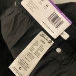 Seven7 NWT Seven Size 24W Black Denim Stretch Zip Roll Cuff Weekend Shorts Photo 10