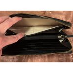 Kate Spade EUC Zebra Patent Lacey Accordion Zip Around Wallet, 7.5"x4"x1" Photo 7