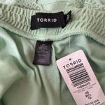Torrid 5 Inch Pull-On Stretch Mesh Mid-Rise Mint Green Lace Short Size M NWT Photo 8