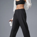Alo Yoga  trousers Photo 0