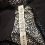 Lululemon  Departure Pant In Plush Petal Floral Black/White Size 8 Photo 4