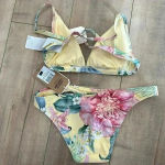 Billabong NWT Billbong Solstice Tropic Swimsuit 2 Piece Floral Yellow Sz XS Photo 8
