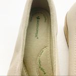 Grasshoppers Size 7 Tan Wedged Slip On Shoe Photo 3