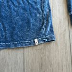 Vineyard Crew Blue Acid Wash Long Sleeve Hooded Tee Size XL Photo 1