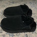 UGG  Goldenstar Cozy Clog Black Photo 0