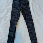 Athleta Salutation 7/8 Tight Photo 0