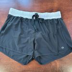 Gap FIT Black Work Out Athletic Shorts Lined Size Medium Contrast Waistband Photo 1