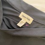 Open Edit BLACK ONE-SHOULDER LONGSLEEVE CROP TOP Photo 4