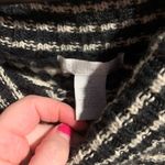 Design History Oversight knitted sweater size XL Photo 3