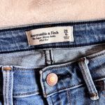 Abercrombie & Fitch Abercrombie Super Skinny Ankle Mid Rise Photo 3