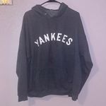 Yankees Gray Hoodie Sweatshirt Kangaroo Pocket Baseball Size XXL Photo 0