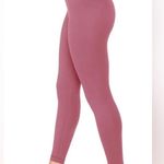 Yogalicious Lux High Waisted Leggings Photo 2