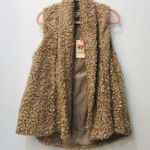 Entro NWT Boutique Sherpa Vest small Photo 0