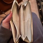 Michael Kors wallet Photo 1