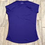 Under Armour  women's medium purple Heatgear Catalyst shirt Photo 4