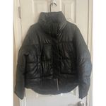 DKNY Puffer Jacket perfect for COLD weather! C10 Photo 2